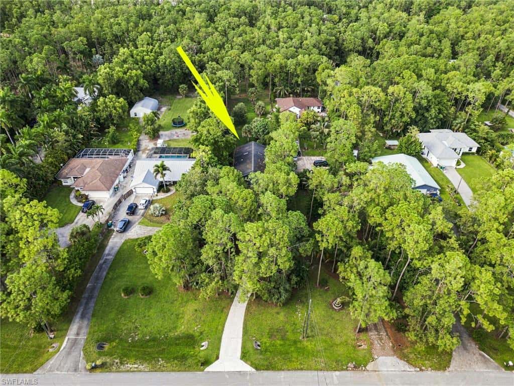 4971 Hickory Wood Dr, Naples, photo 6