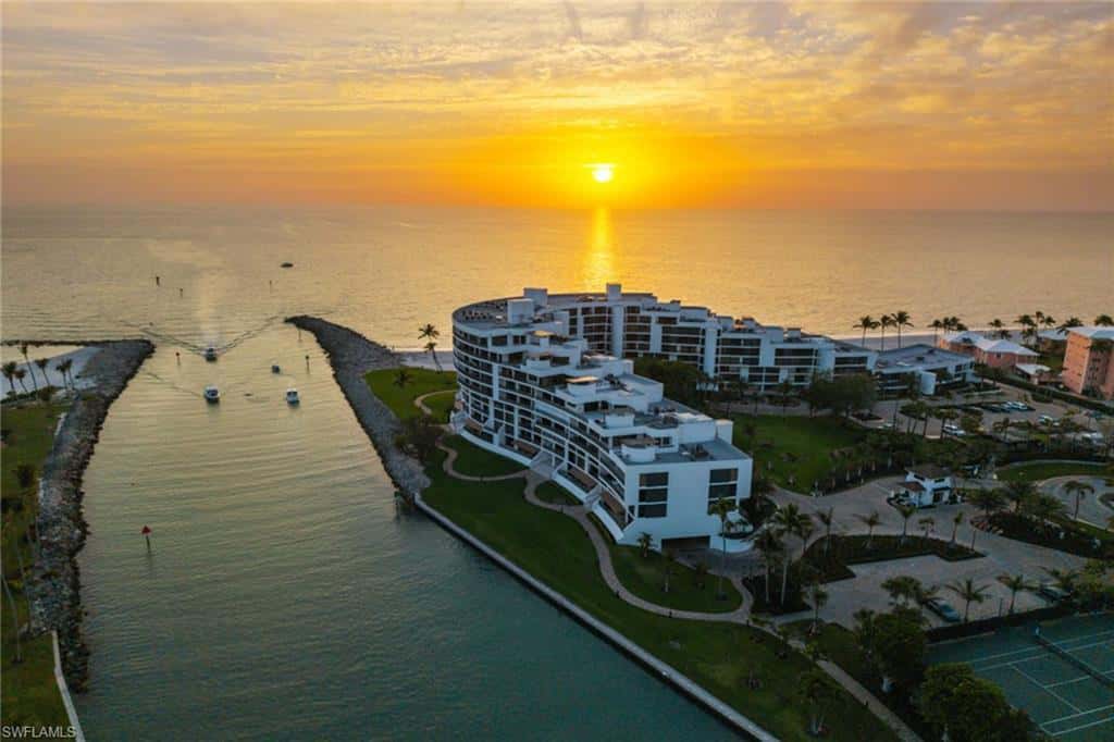 2348 Gulf Shore Blvd #506, Naples, photo 43