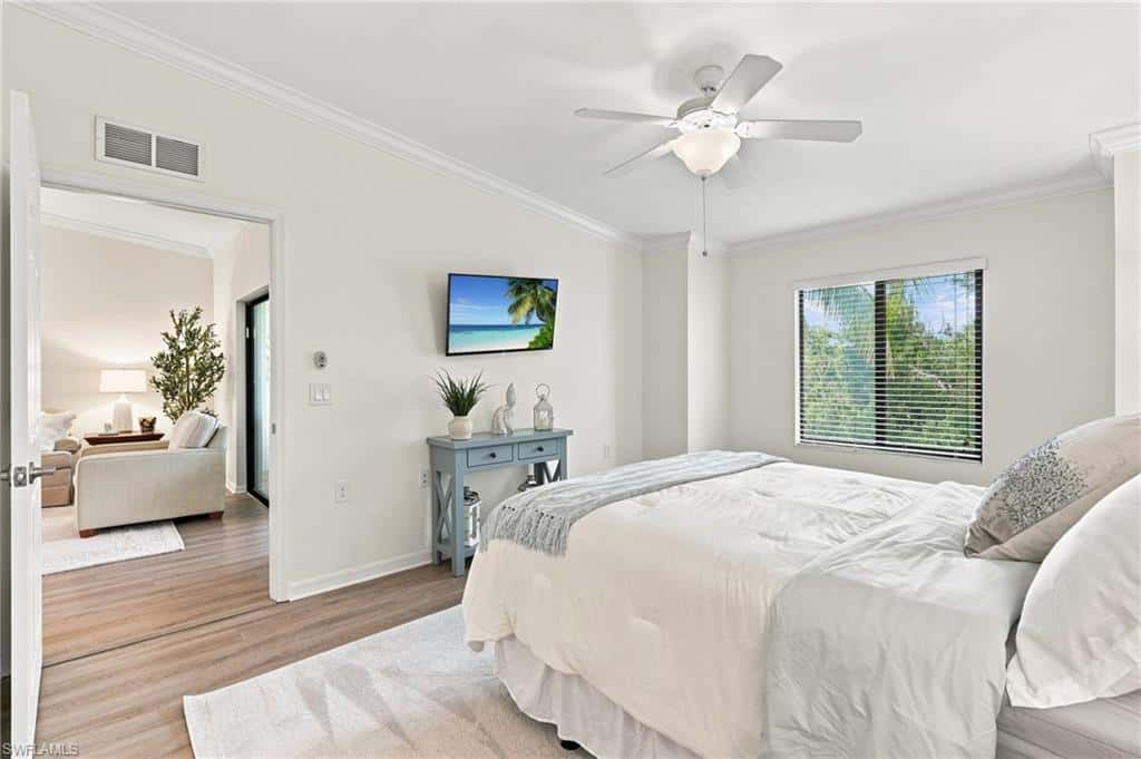 9832 Venezia Cir #1025, Naples, photo 9