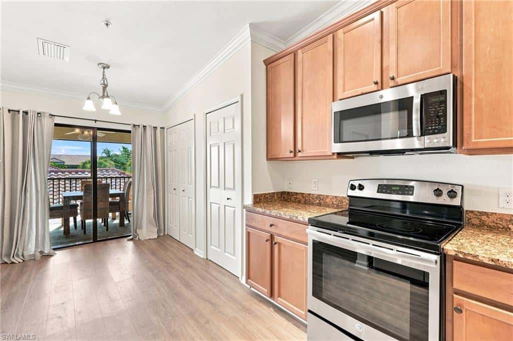 9832 Venezia Cir #1025, Naples, photo 18