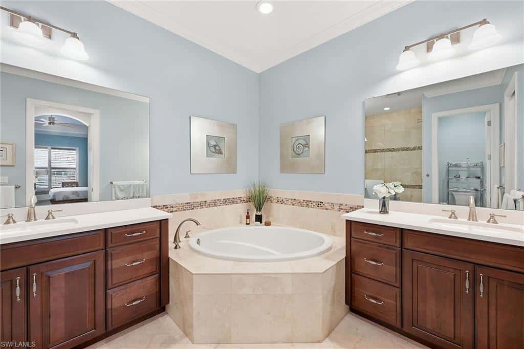7598 Moorgate Point Way, Naples, photo 18