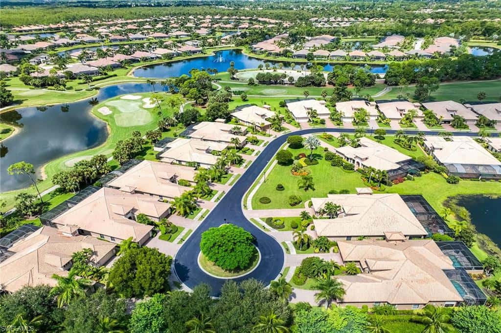 7598 Moorgate Point Way, Naples, photo 37