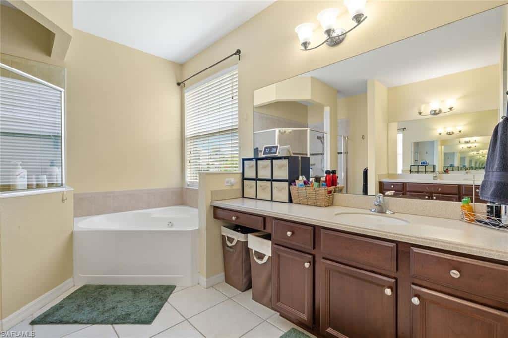 2115 Grove Dr, Naples, photo 14