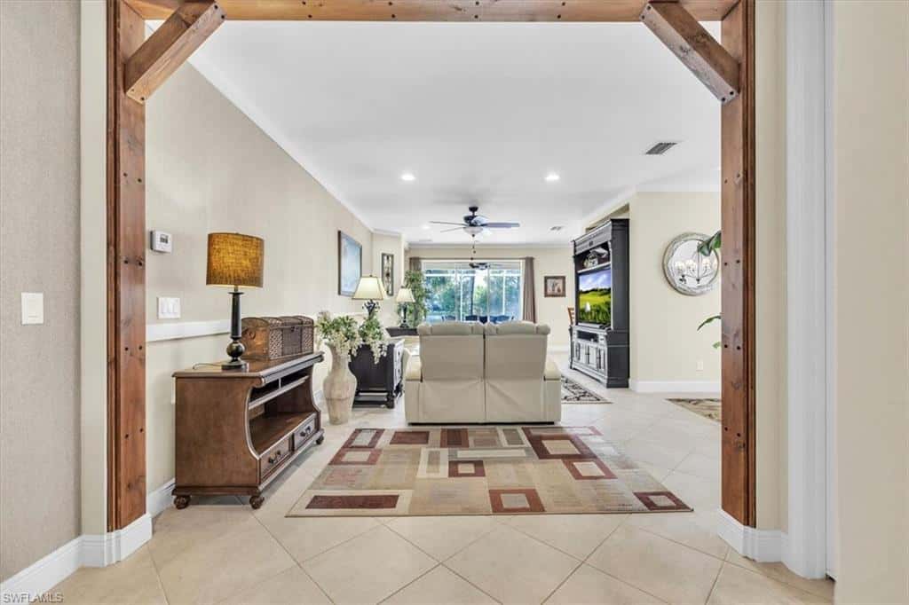 14024 Mirror Dr, Naples, photo 7