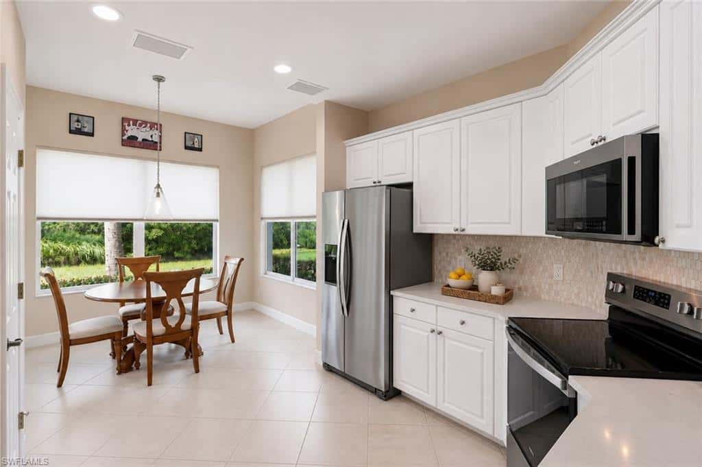 9193 Quartz Ln #16-102, Naples, photo 9
