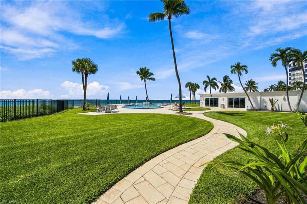1717 Gulf Shore Blvd #103, Naples, photo 40