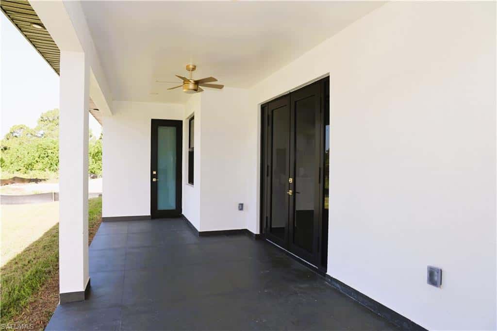 1214 Delores St, Lehigh Acres, photo 18