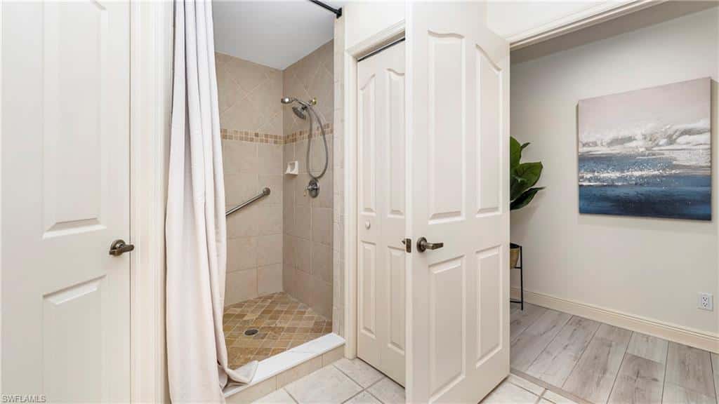 14811 Laguna Dr #202, Fort Myers, photo 15