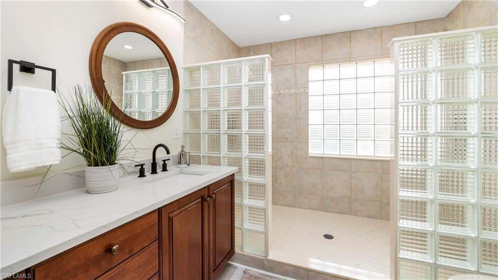 14811 Laguna Dr #202, Fort Myers, photo 19