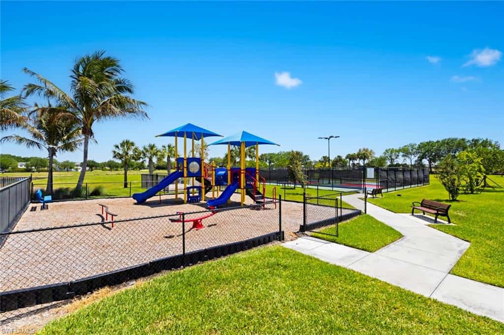 3313 Antilla Ct, Fort Myers, photo 48