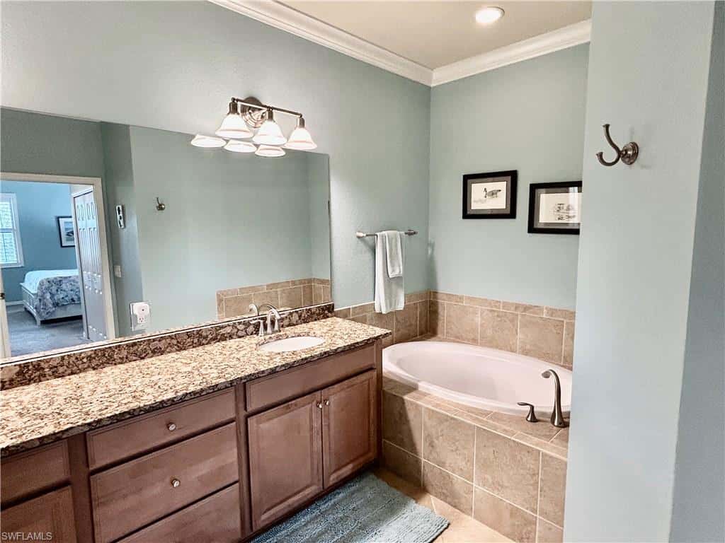 9511 Napoli Ln #202, Naples, photo 23