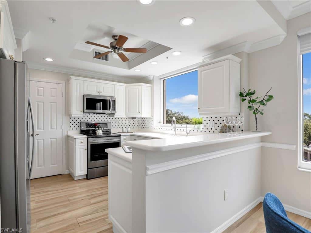1001 Arbor Lake Dr #301, Naples, photo 10