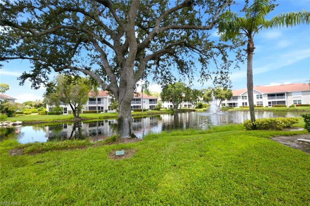 9856 Luna Cir #204, Naples, photo 32