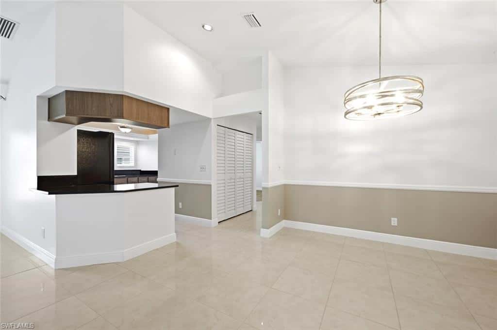 9856 Luna Cir #204, Naples, photo 11