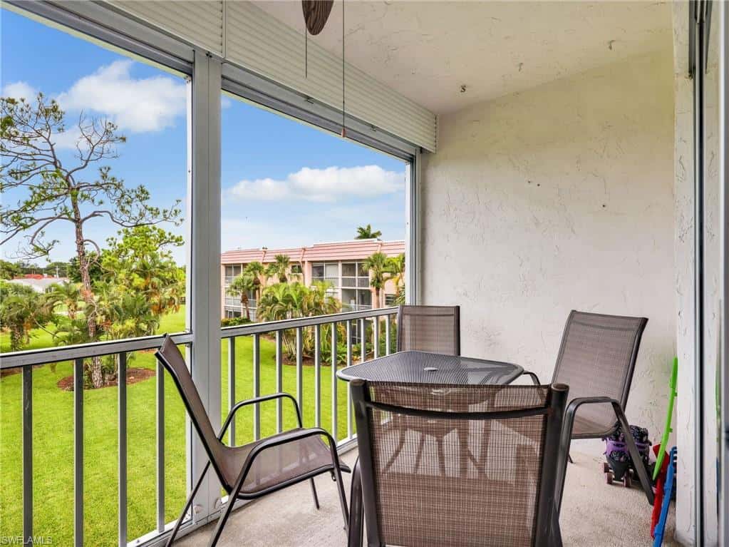 150 Turtle Lake Ct #303, Naples, photo 6