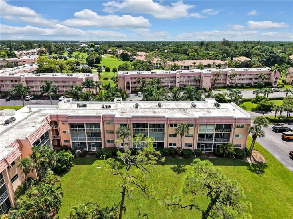 150 Turtle Lake Ct #303, Naples, photo 16