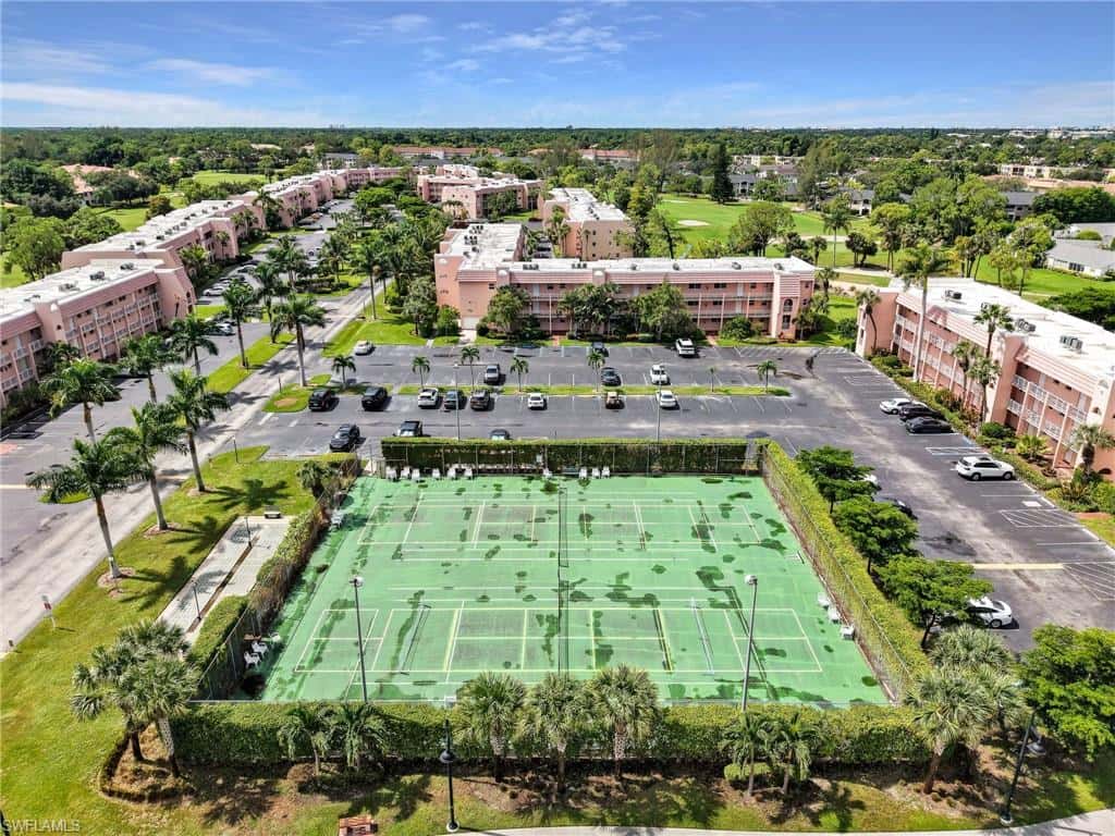 150 Turtle Lake Ct #303, Naples, photo 8