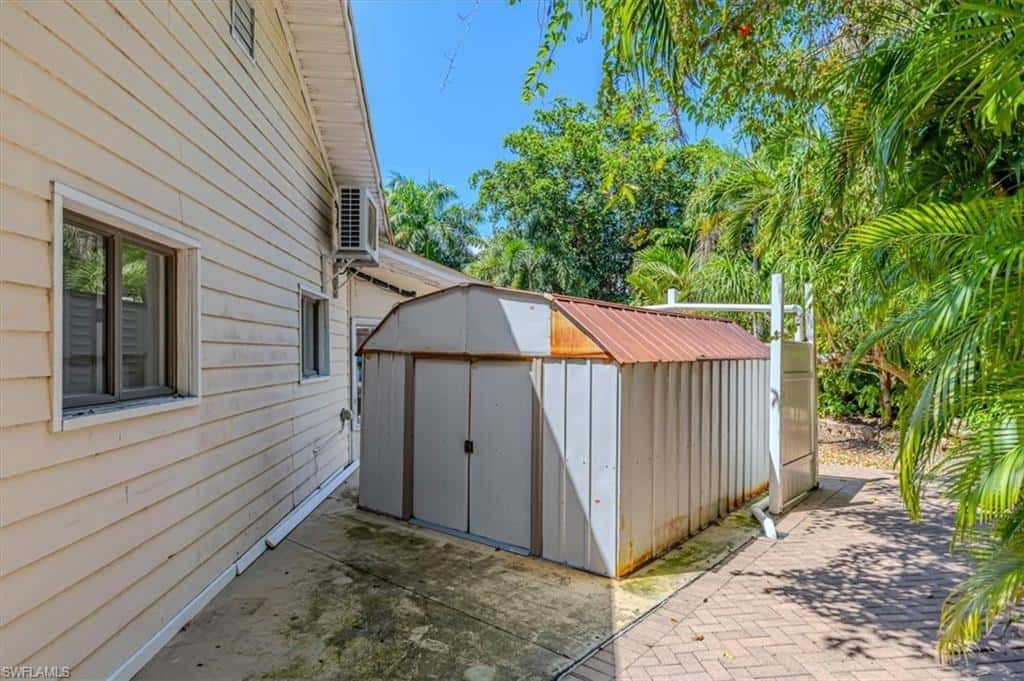 221 Viking Way, Naples, photo 31