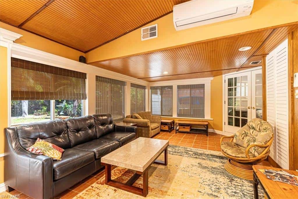 221 Viking Way, Naples, photo 4