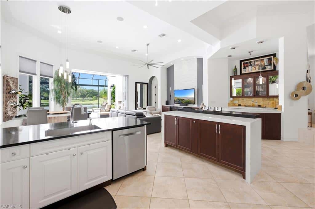 9081 Terranova Dr, Naples, photo 10