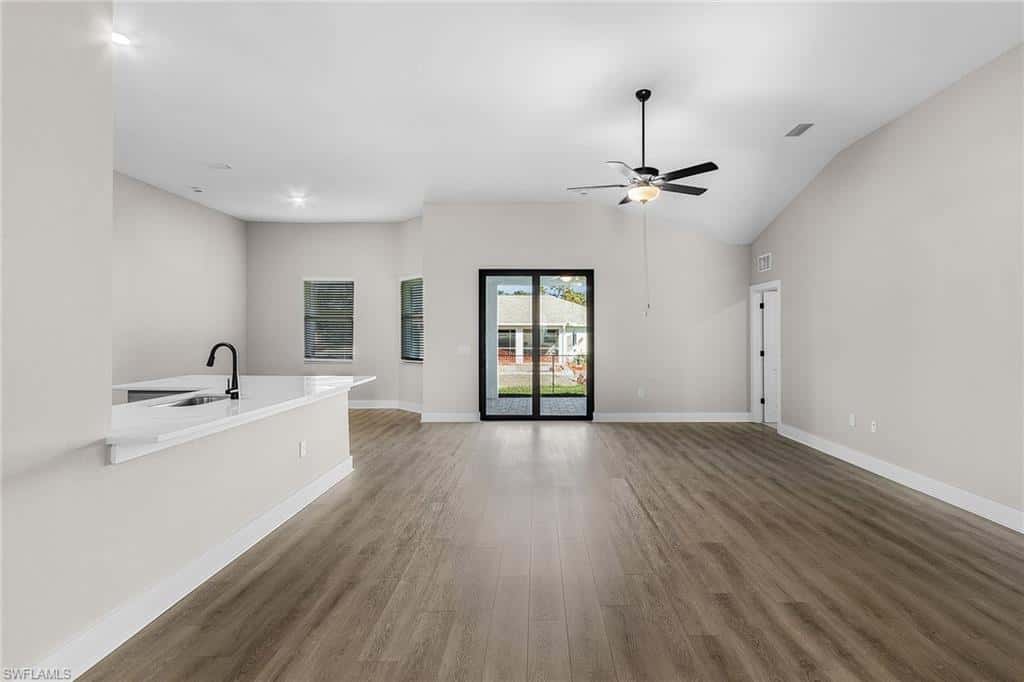 1114 19th Ln, Cape Coral, photo 5