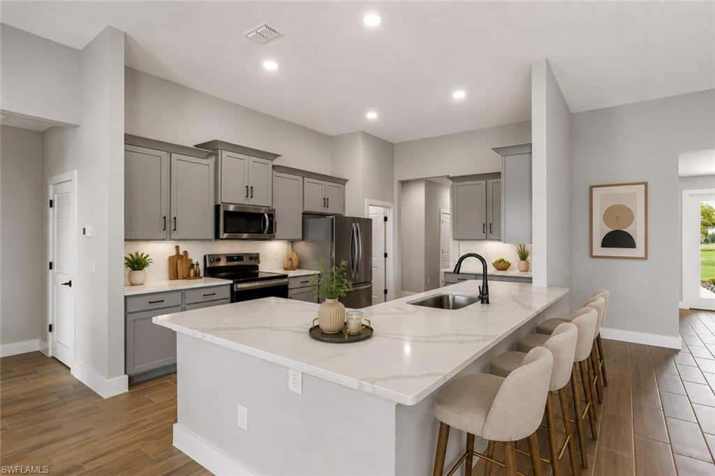 1114 19th Ln, Cape Coral, photo 4