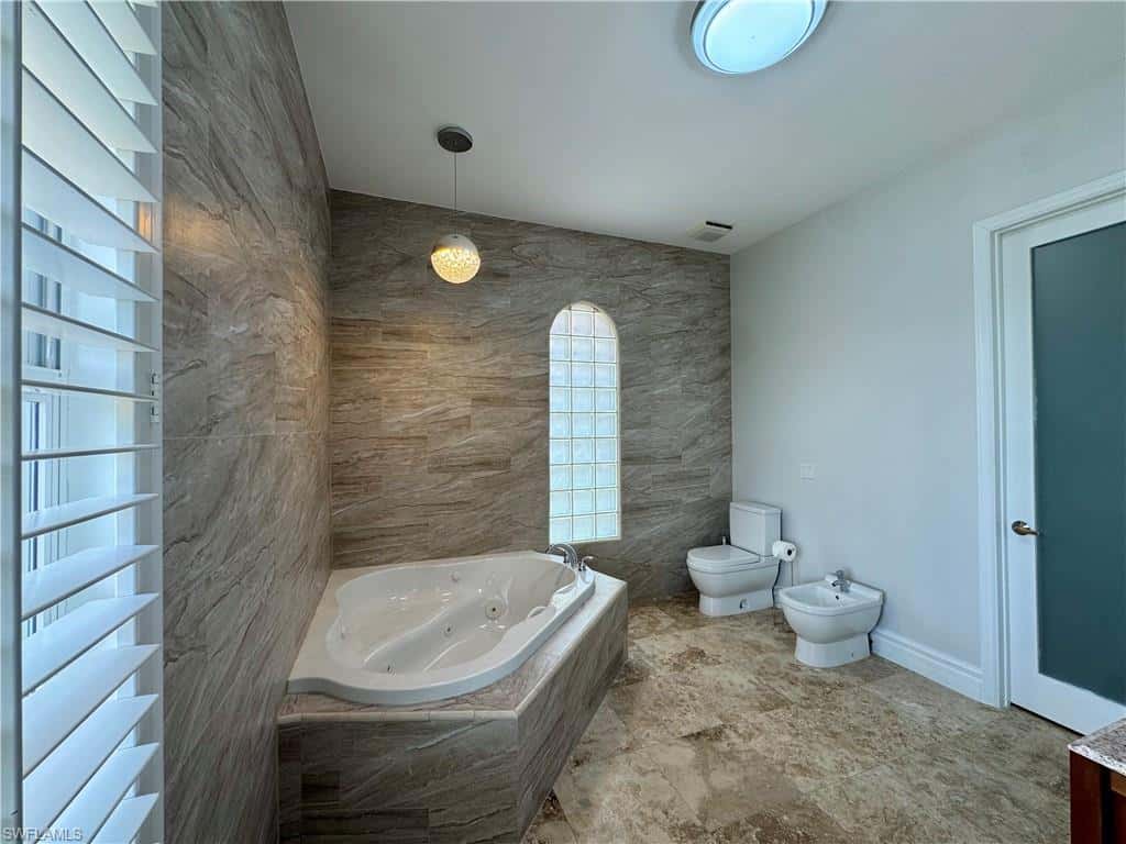 14370 Mcgregor Blvd, Fort Myers, photo 34