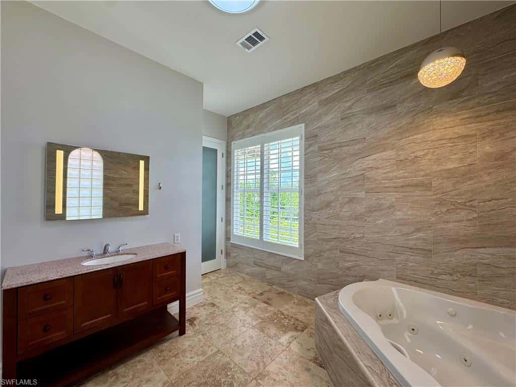 14370 Mcgregor Blvd, Fort Myers, photo 35