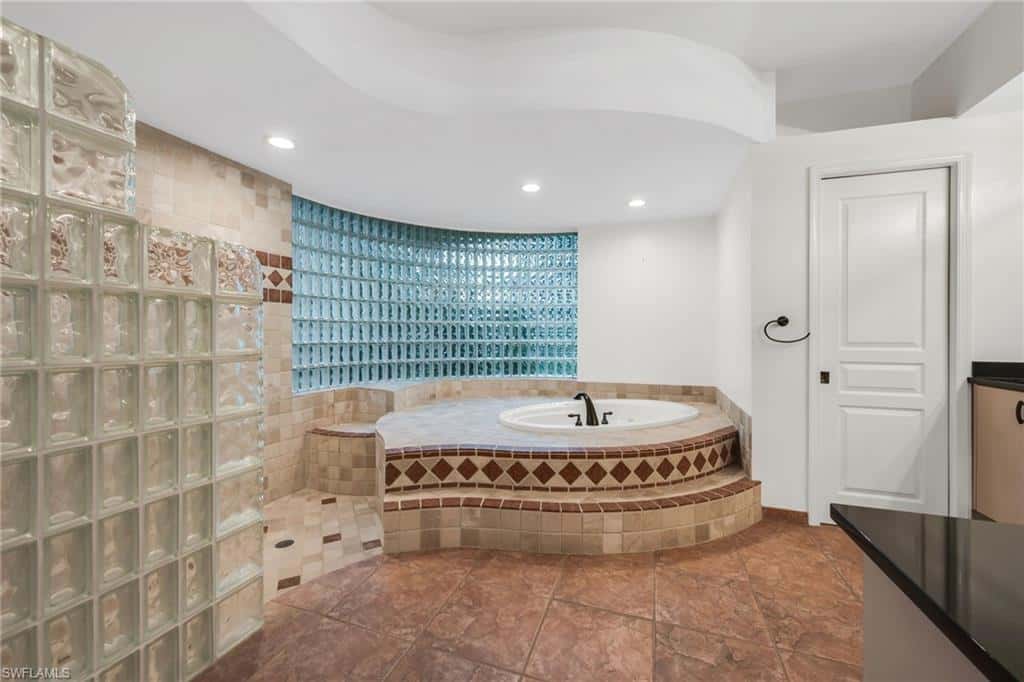 9736 Wilshire Lakes Blvd, Naples, photo 17