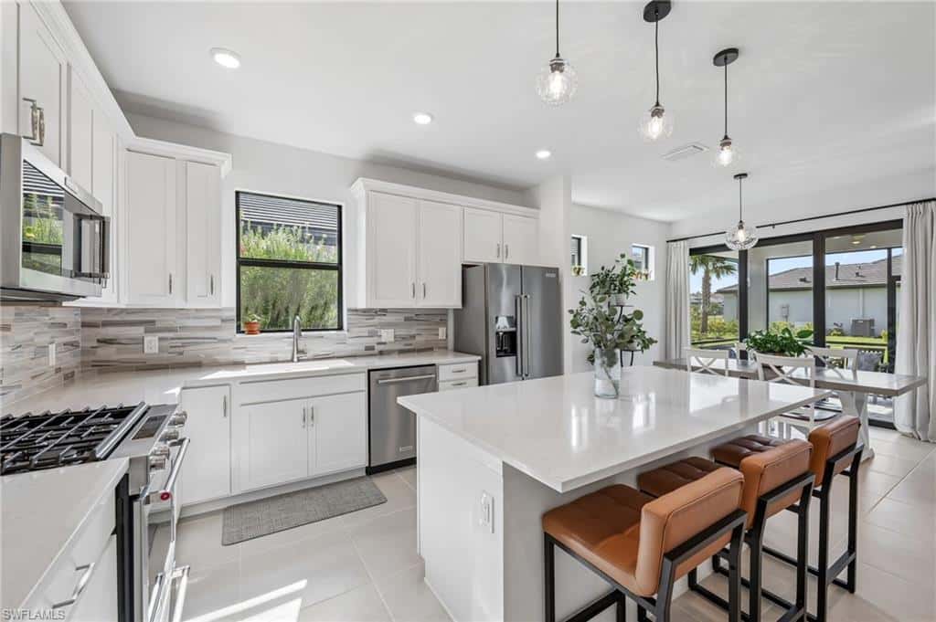 18421 Ridgeline Dr, Estero, photo 10