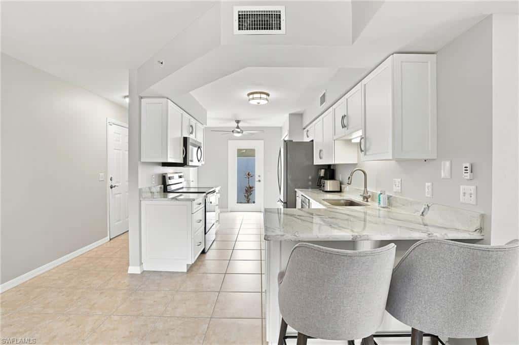 4910 Cougar Ct #101, Naples, photo 6