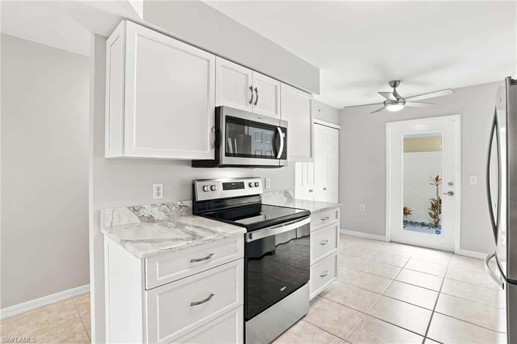 4910 Cougar Ct #101, Naples, photo 4