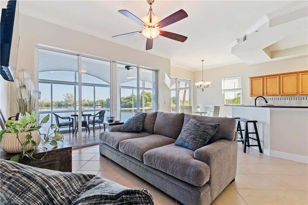 182 Shadroe Cove Cir #802, Cape Coral, photo 4