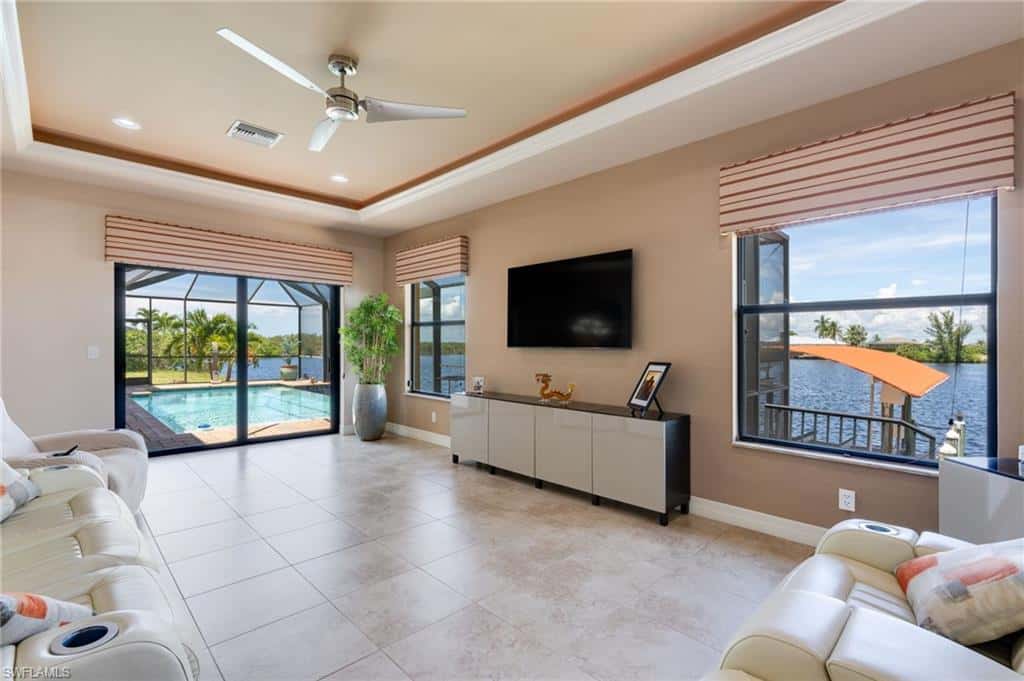4635 32nd Ter, Cape Coral, photo 12