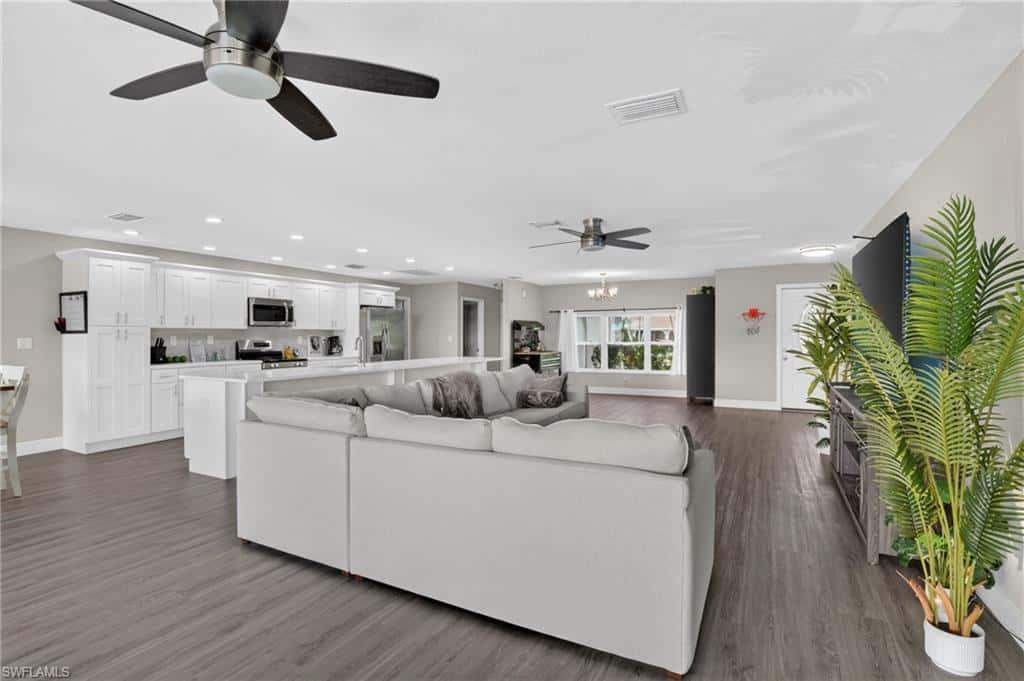 5349 Cobalt Ct, Cape Coral, photo 10