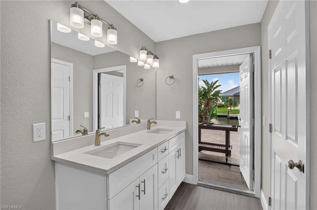 5349 Cobalt Ct, Cape Coral, photo 29