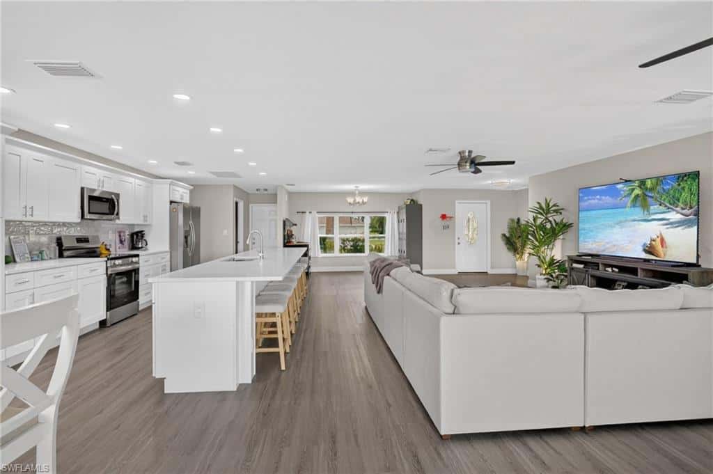 5349 Cobalt Ct, Cape Coral, photo 8
