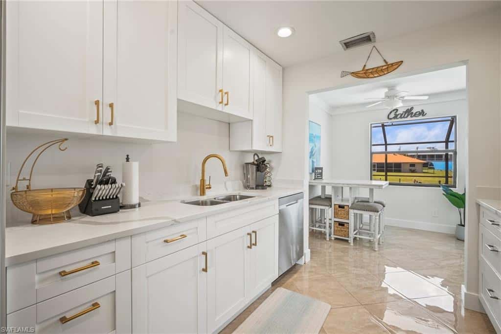 20640 Porthole Ct, Estero, photo 9