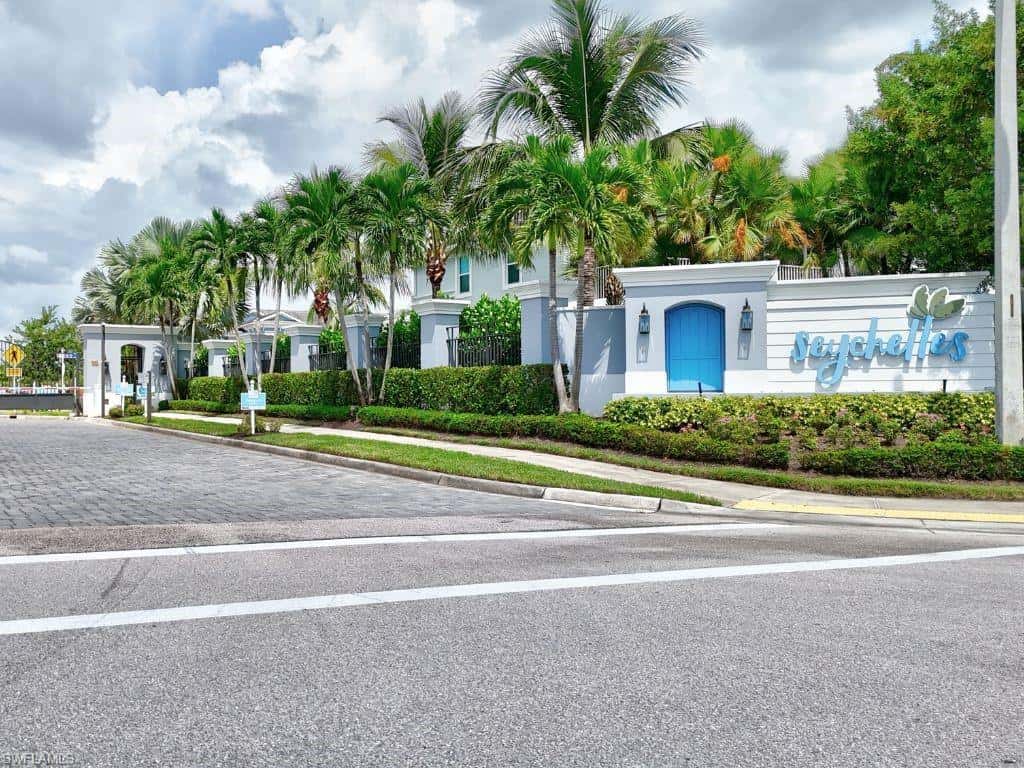 2626 Seychelles Cir #1405, Naples, photo 43