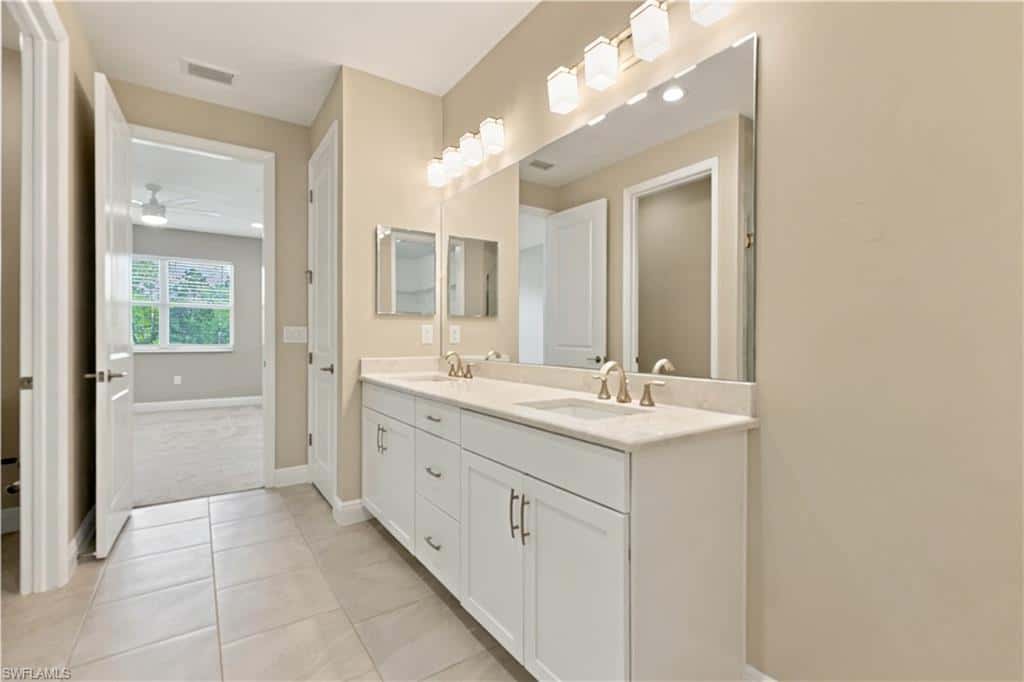 2626 Seychelles Cir #1405, Naples, photo 10