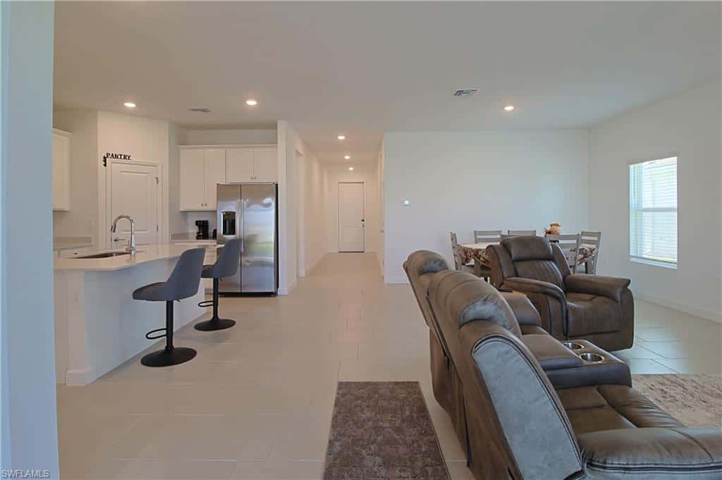 3947 Coneflower St, Alva, photo 18