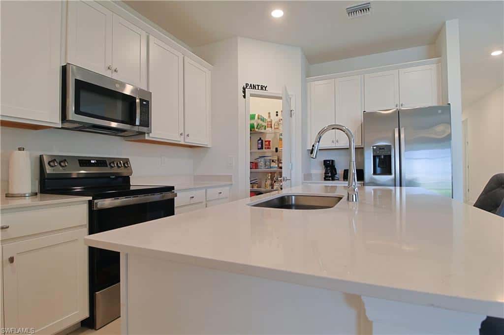 3947 Coneflower St, Alva, photo 15
