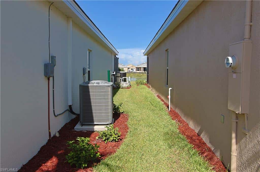 3947 Coneflower St, Alva, photo 8