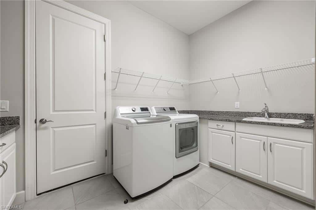 8558 Maggiore Ct, Naples, photo 24