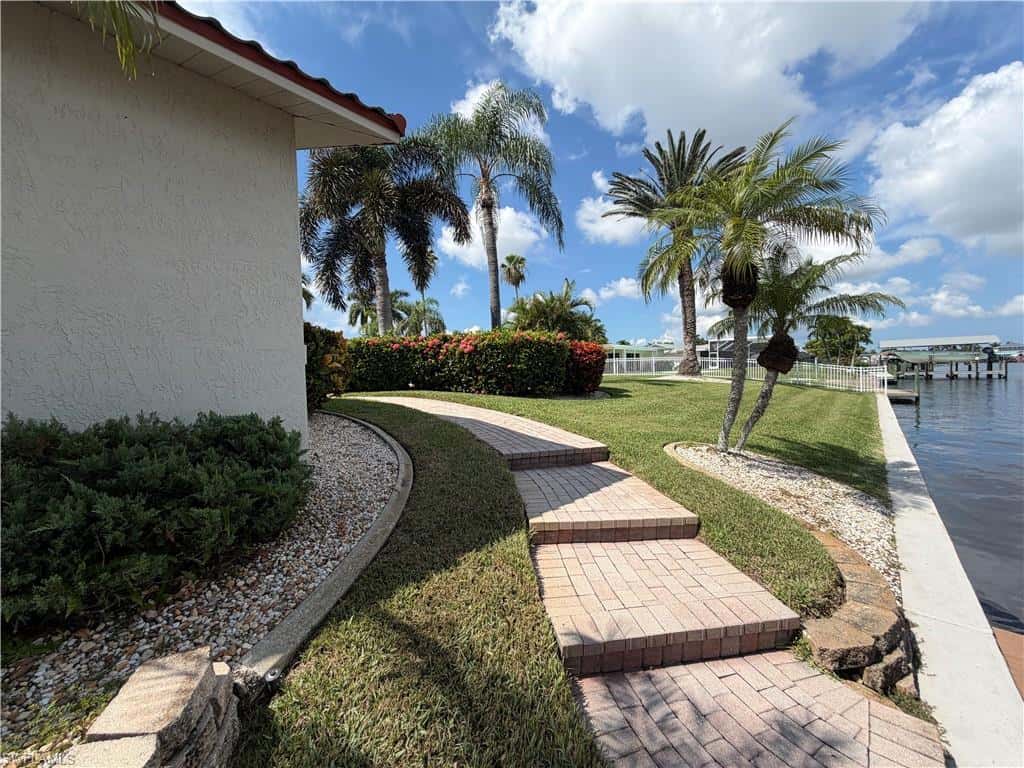 1957 36th St, Cape Coral, photo 16