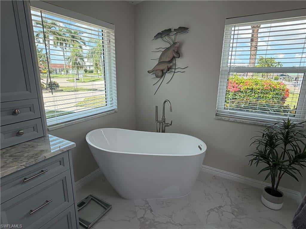1957 36th St, Cape Coral, photo 22