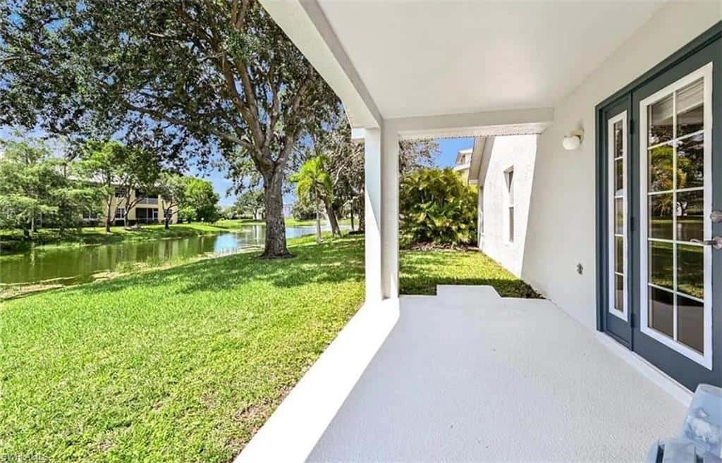 8439 Hollow Brook Cir, Naples, photo 18