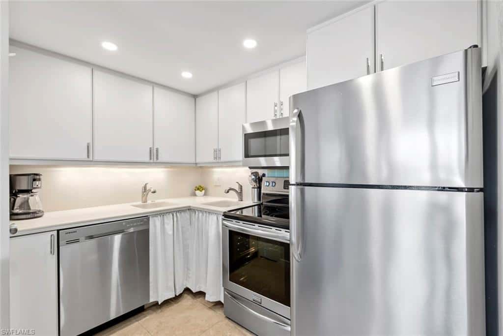 180 Seaview Ct #314, Marco Island, photo 7