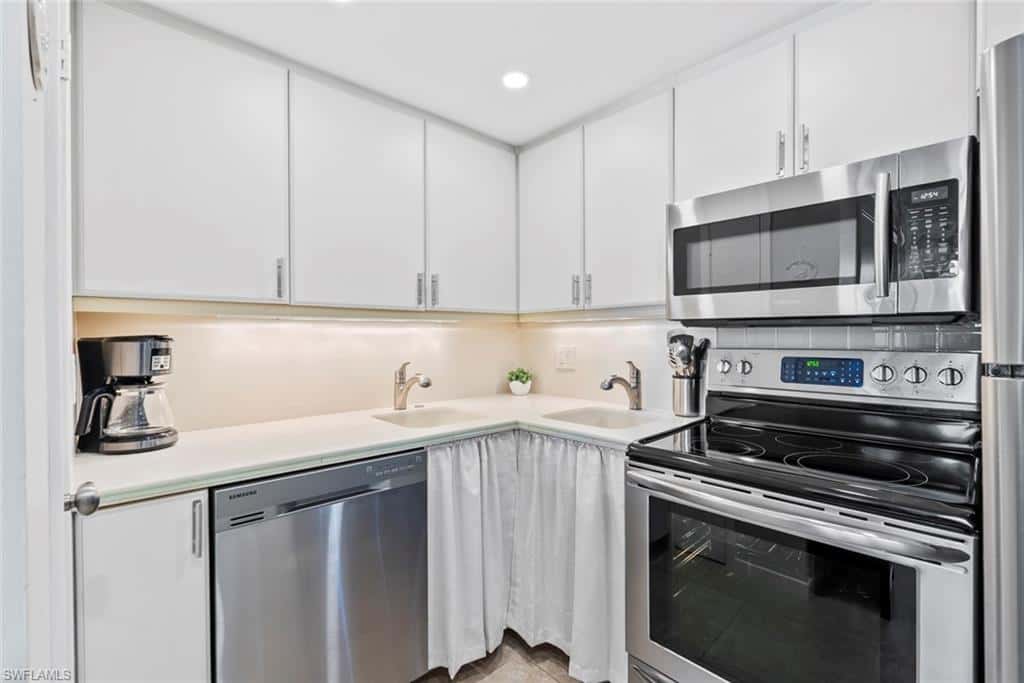 180 Seaview Ct #314, Marco Island, photo 8