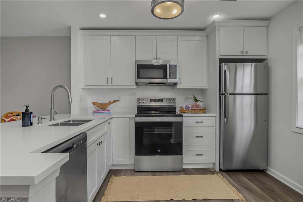 1071 Pine Isle Ln #1071, Naples, photo 5